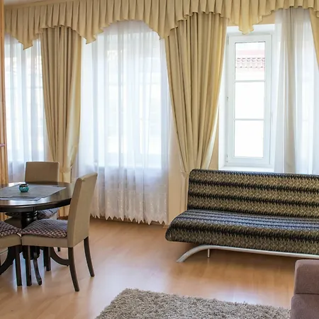 Historic Center Apartment Lägenhet